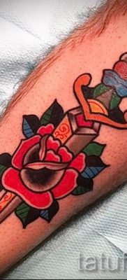 фото тату кинжал и роза пример для статьи про значение татуировки — tatufoto.ru — 30