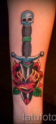 фото тату кинжал и роза пример для статьи про значение татуировки — tatufoto.ru — 35