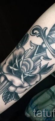 фото тату кинжал и роза пример для статьи про значение татуировки — tatufoto.ru — 59