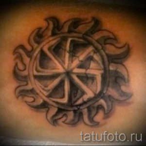 фото тату коловрат для статьи про значение татуировки коловрат - tatufoto.ru - 21