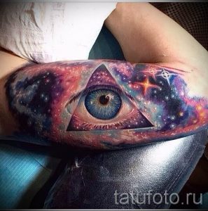 фото тату космос для статьи про значение космических татуировок - tatufoto.ru - 13