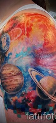 фото тату космос для статьи про значение космических татуировок — tatufoto.ru — 15