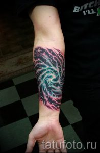 фото тату космос для статьи про значение космических татуировок - tatufoto.ru - 17