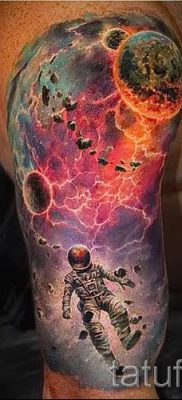 фото тату космос для статьи про значение космических татуировок — tatufoto.ru — 29