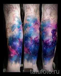 фото тату космос для статьи про значение космических татуировок - tatufoto.ru - 51