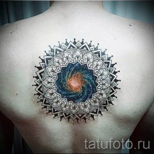 фото тату космос для статьи про значение космических татуировок - tatufoto.ru - 55