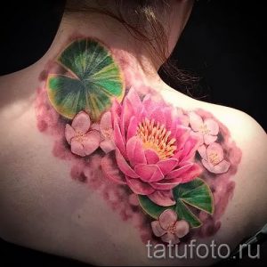 фото тату кувшинка для статьи про значение татуировки с кувшинкой - tatufoto.ru - 6