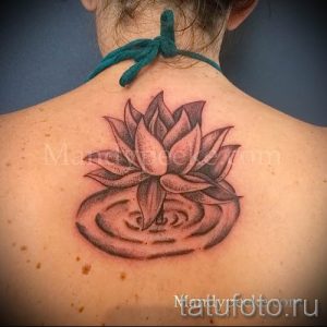 фото тату кувшинка для статьи про значение татуировки с кувшинкой - tatufoto.ru - 24