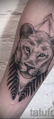 фото тату львица для статьи про значение татуировки львица — tatufoto.ru — 8