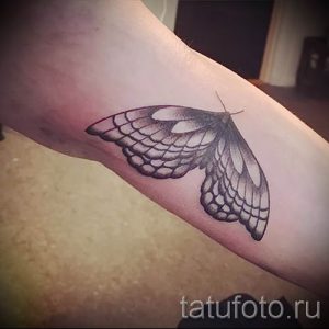 фото тату мотылек для статьи про значение татуировки мотылек - tatufoto.ru - 7