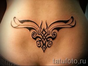 фото тату на пояснице для статьи про значение татуировок на пояснице - tatufoto.ru - 21