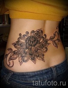 фото тату на пояснице для статьи про значение татуировок на пояснице - tatufoto.ru - 27