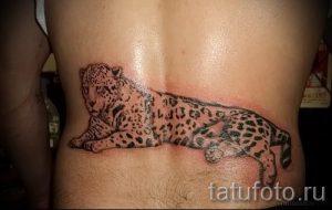 фото тату на пояснице для статьи про значение татуировок на пояснице - tatufoto.ru - 58