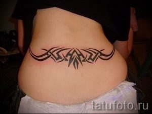 фото тату на пояснице для статьи про значение татуировок на пояснице - tatufoto.ru - 64