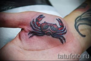 фото тату рак для статьи про значение татуировки с рисунком рака - tatufoto.ru - 8