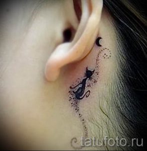 фото тату с черной кошкой для статьи про значение татуировки - tatufoto.ru - 21
