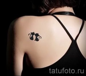 фото тату с черной кошкой для статьи про значение татуировки - tatufoto.ru - 29