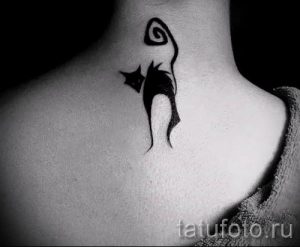 фото тату с черной кошкой для статьи про значение татуировки - tatufoto.ru - 35