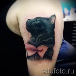 фото тату с черной кошкой для статьи про значение татуировки - tatufoto.ru - 48