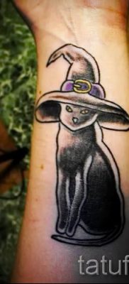 фото тату с черной кошкой для статьи про значение татуировки — tatufoto.ru — 52