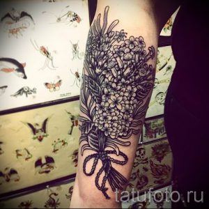 фото тату сирень для статьи про значение татуировки сирень - tatufoto.ru - 6