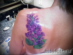 фото тату сирень для статьи про значение татуировки сирень - tatufoto.ru - 32