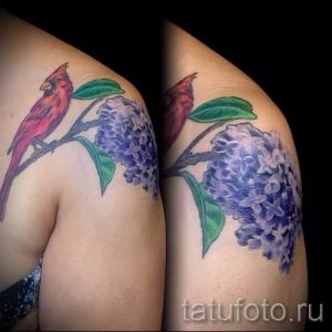 фото тату сирень для статьи про значение татуировки сирень - tatufoto.ru - 37