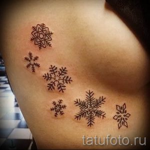 фото тату снежинка для статьи про значение татуировки снежинка - tatufoto.ru - 5