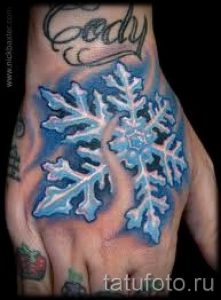 фото тату снежинка для статьи про значение татуировки снежинка - tatufoto.ru - 6