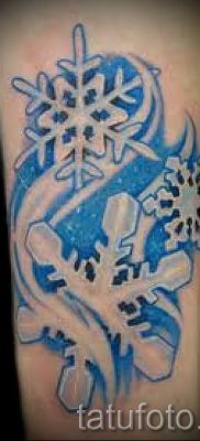 фото тату снежинка для статьи про значение татуировки снежинка — tatufoto.ru — 7