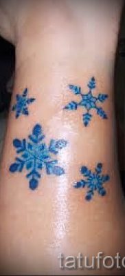 фото тату снежинка для статьи про значение татуировки снежинка — tatufoto.ru — 8
