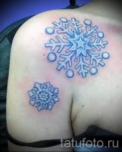фото тату снежинка для статьи про значение татуировки снежинка - tatufoto.ru - 11
