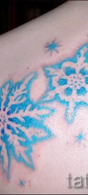 фото тату снежинка для статьи про значение татуировки снежинка — tatufoto.ru — 35