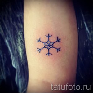 фото тату снежинка для статьи про значение татуировки снежинка - tatufoto.ru - 44