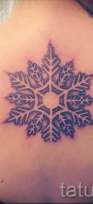 фото тату снежинка для статьи про значение татуировки снежинка — tatufoto.ru — 47
