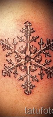 фото тату снежинка для статьи про значение татуировки снежинка — tatufoto.ru — 50