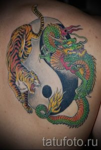 фото тату тигр и дракон для статьи про значение татуировки - tatufoto.ru - 8