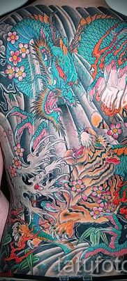 фото тату тигр и дракон для статьи про значение татуировки — tatufoto.ru — 10