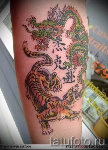фото тату тигр и дракон для статьи про значение татуировки - tatufoto.ru - 13