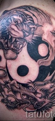 фото тату тигр и дракон для статьи про значение татуировки — tatufoto.ru — 22