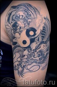 фото тату тигр и дракон для статьи про значение татуировки - tatufoto.ru - 26