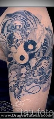 фото тату тигр и дракон для статьи про значение татуировки — tatufoto.ru — 28