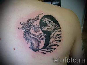 фото тату тигр и дракон для статьи про значение татуировки - tatufoto.ru - 47
