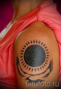 фото тату черное солнце для статьи про значение тату черное солнце - tatufoto.ru - 13