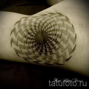 фото тату черное солнце для статьи про значение тату черное солнце - tatufoto.ru - 32