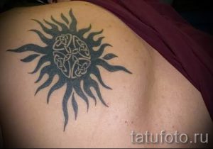 фото тату черное солнце для статьи про значение тату черное солнце - tatufoto.ru - 37