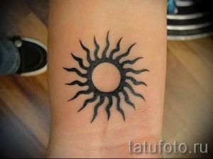 фото тату черное солнце для статьи про значение тату черное солнце - tatufoto.ru - 48