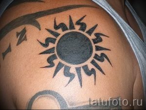 фото тату черное солнце для статьи про значение тату черное солнце - tatufoto.ru - 51