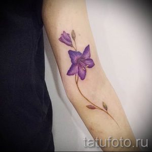 фото татуировки фиалка для статьи про значение тату фиалка - tatufoto.ru - 12