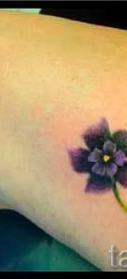 фото татуировки фиалка для статьи про значение тату фиалка — tatufoto.ru — 15